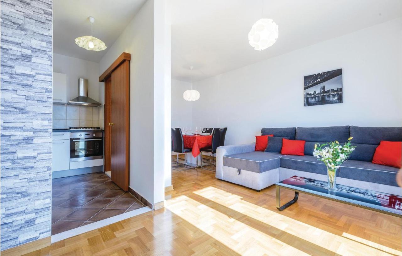 Nice Apartment In Cavtat With Wifi Экстерьер фото