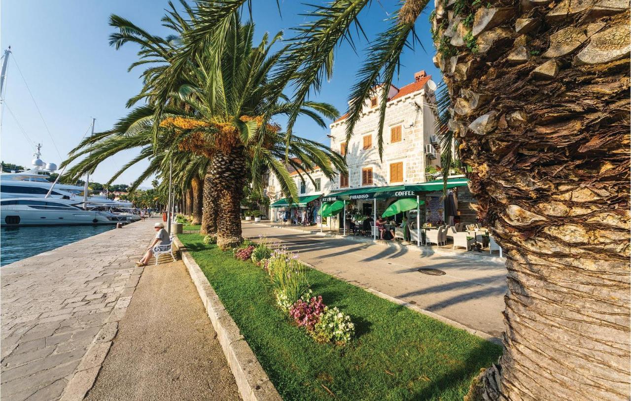 Nice Apartment In Cavtat With Wifi Экстерьер фото