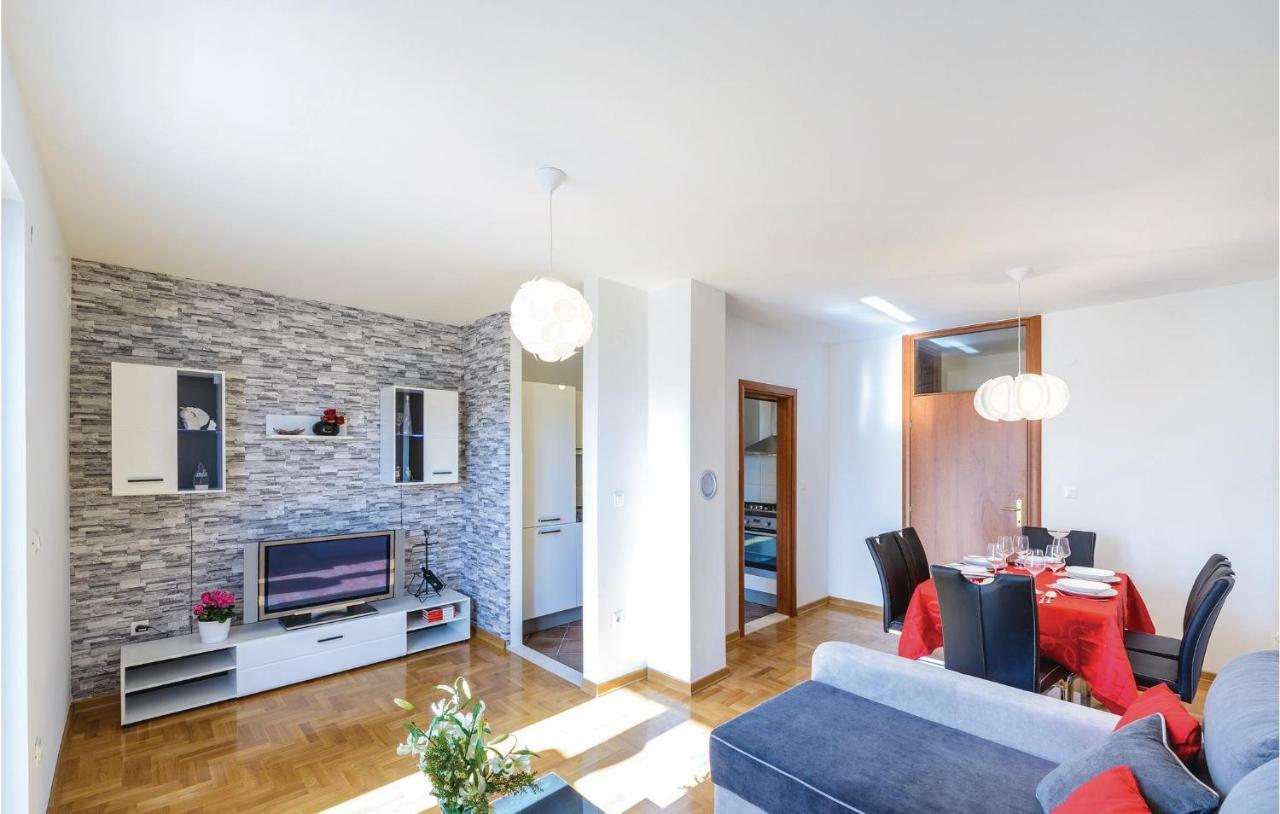 Nice Apartment In Cavtat With Wifi Экстерьер фото
