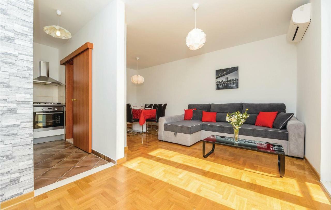 Nice Apartment In Cavtat With Wifi Экстерьер фото